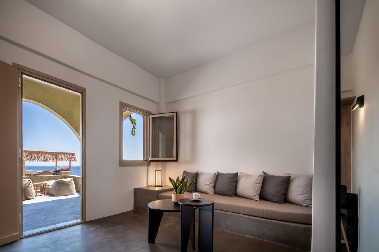 Foinikiá Colombos Beachfront מראה חיצוני תמונה