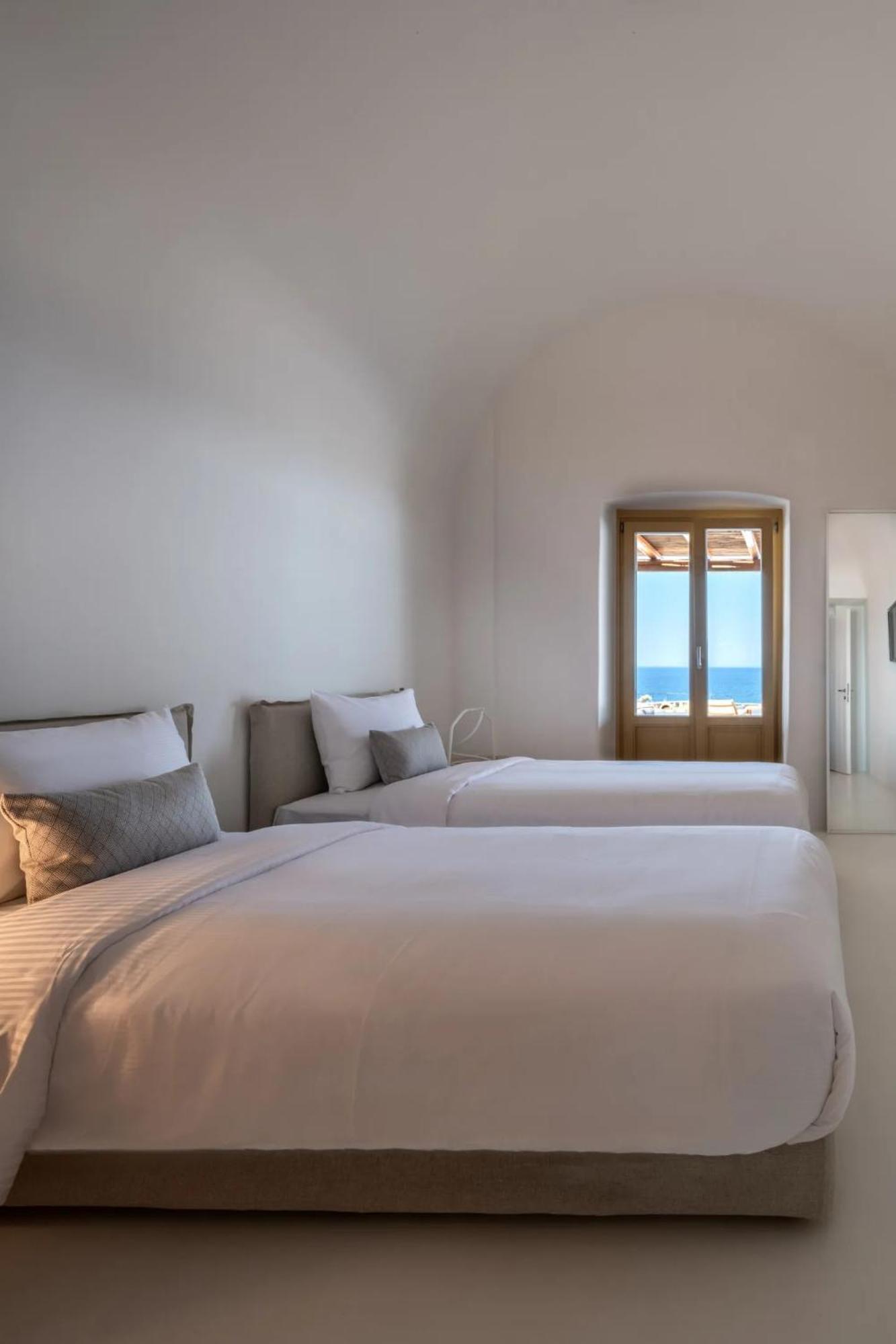 Foinikiá Colombos Beachfront חדר תמונה