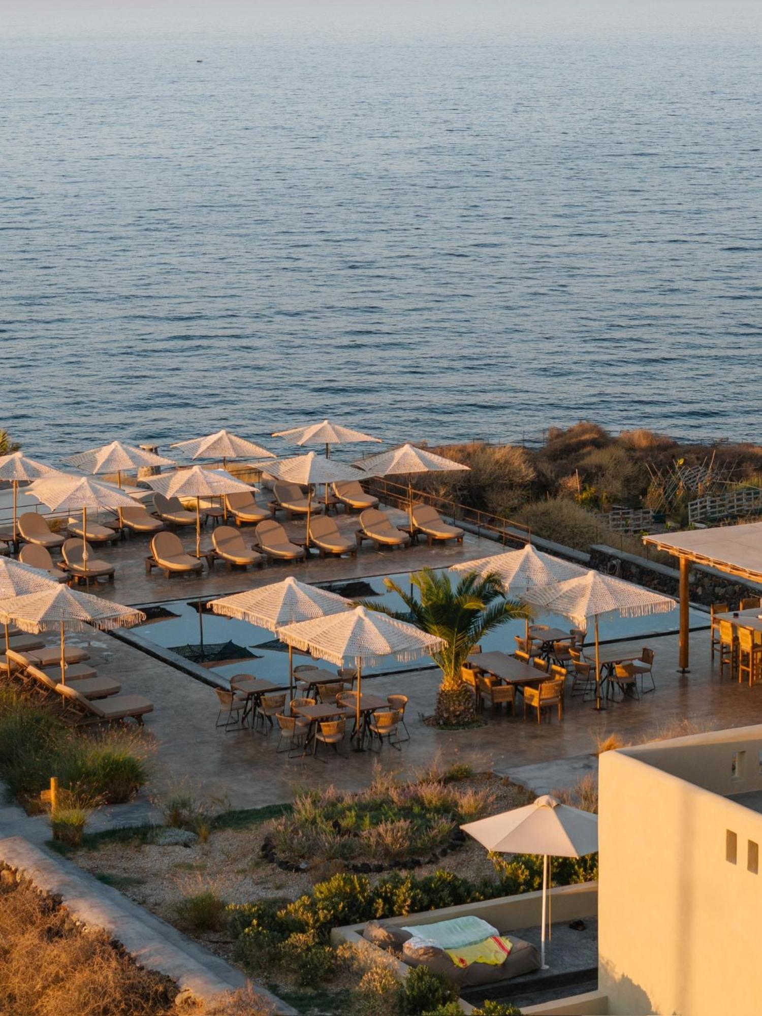 Foinikiá Colombos Beachfront מראה חיצוני תמונה